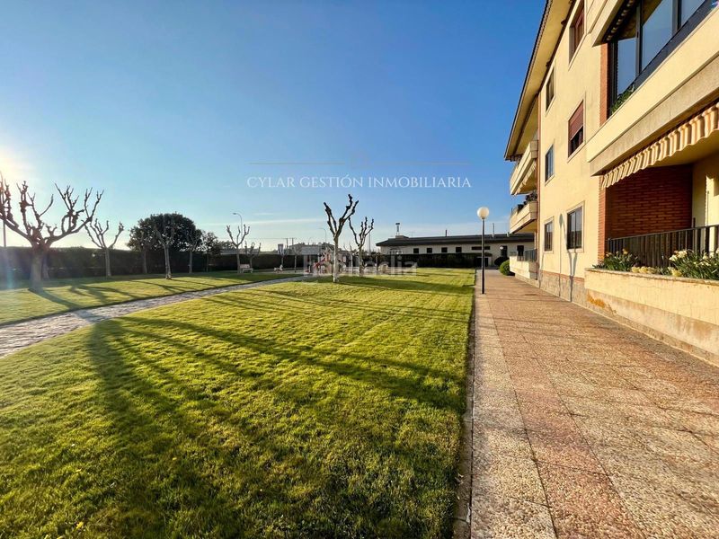 Foto 60bdb8cc-e884-4be1-a1e4-fbed97231424. Pis amb calefacció piscina a Terradillos