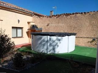 Casa adosada  Alegre. Casa adosada con jardin y piscina en venta en salmoral en salama