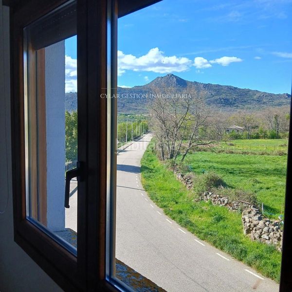 Foto c94b091f-e780-407e-a95a-1e9bd55900ab. Pis amb calefacció a Navacarros