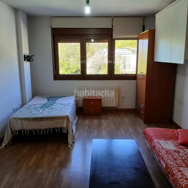 Foto e4eb47fb-5a3e-4be8-a6b6-3e1b676b4e12. Pis amb calefacció a Navacarros