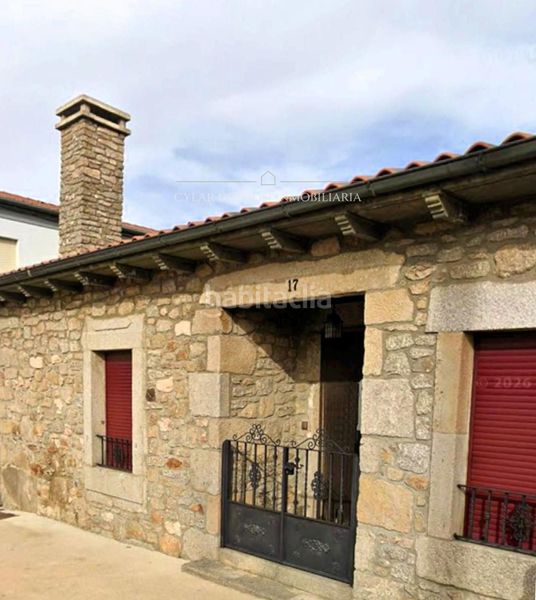 Foto 5e8eab0e-9a63-47a1-afd3-de3635ec1c45. Casa adossada amb calefacció aparcament a Bañobárez