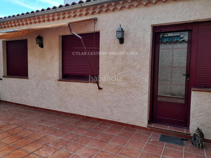 Foto a9773556-0e84-46f1-a91f-c97ae8d1a8c1. Casa adossada amb calefacció aparcament a Bañobárez