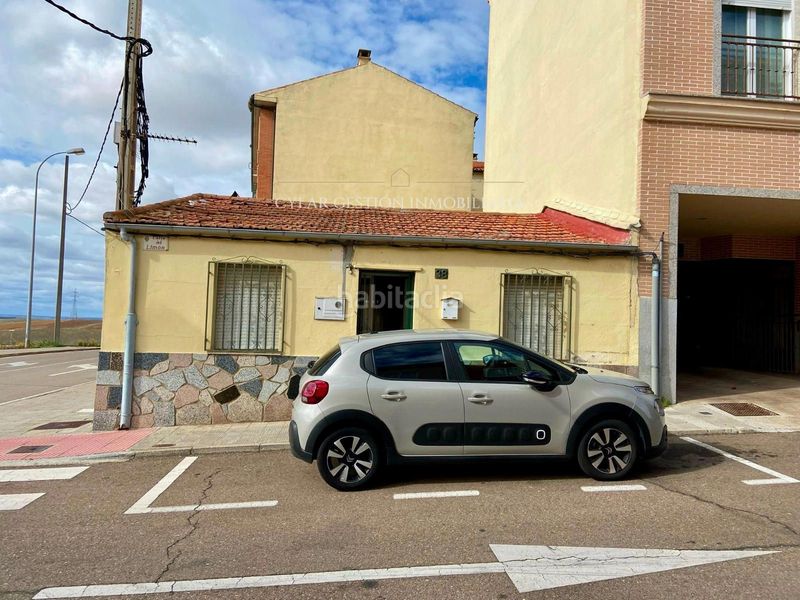 Foto ebe5abaa-25f6-433d-8717-5c518ee51d3e. Casa amb calefacció aparcament a Población de Arroyo