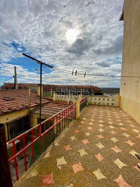 Foto efeec906-a423-40f0-bd97-31f06f32c0c1. Casa amb calefacció aparcament a Población de Arroyo