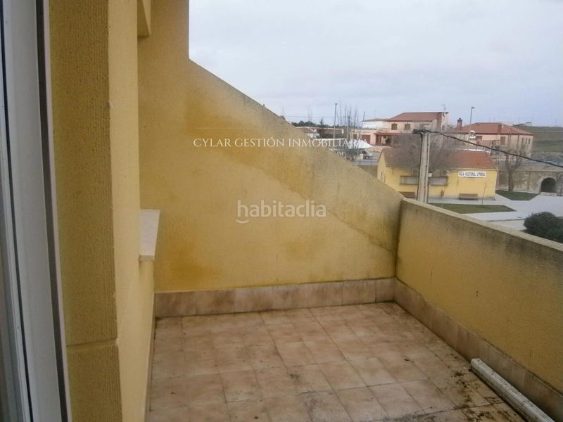 Foto 0839d0a9-de6a-463f-97fb-9bb86a950ef1. Àtic amb calefacció aparcament a Mozárbez