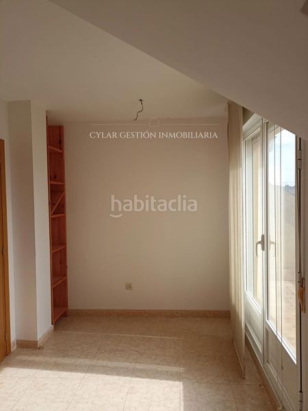 Foto ad25bfea-3d6d-49ea-9b42-284db09d077c. Àtic amb calefacció aparcament a Mozárbez
