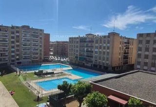 Pis  Madroños, de los. Piso en venta en paseo de los madroños con garaje y piscina en s