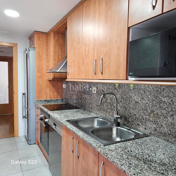 Foto 46b3894f-97c7-48a9-9082-9c9ed5ab86cd. Location appartement dans Vilamarina Viladecans