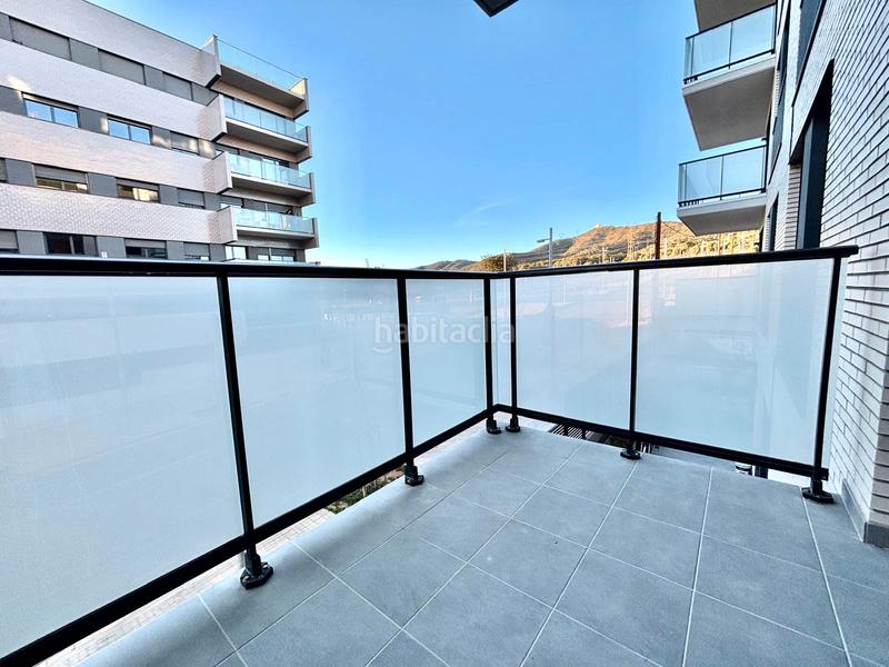 Foto 16120aa2-3903-48df-b9d3-2ad66b945440. Alquiler piso alquiler temporal- obra nueva con piscina y garaje en Viladecans