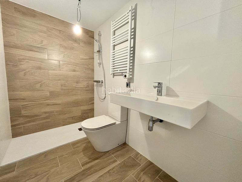 Foto ab9e092f-0be9-4e8a-83c7-fd96a85acc48. Alquiler piso alquiler temporal- obra nueva con piscina y garaje en Viladecans