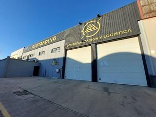 Nau industrial a Adra. En venta nave industrial con camara frigorifica y muelle de carg
