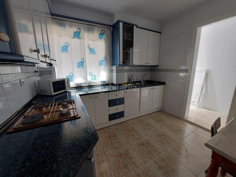 Foto 20abc050-ef38-4151-a577-f92129c72af9. Piso  calle menorca en Adra