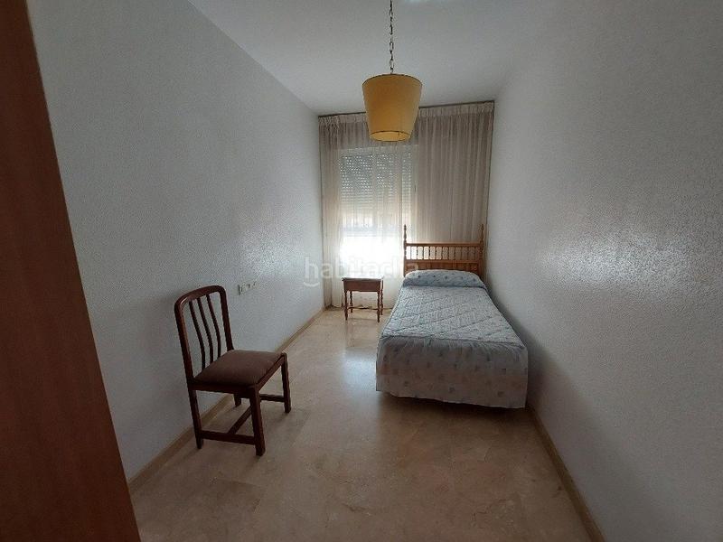 Foto f216d89e-6fab-4c5b-a46a-66f3f2bbdbeb. Piso  calle menorca en Adra