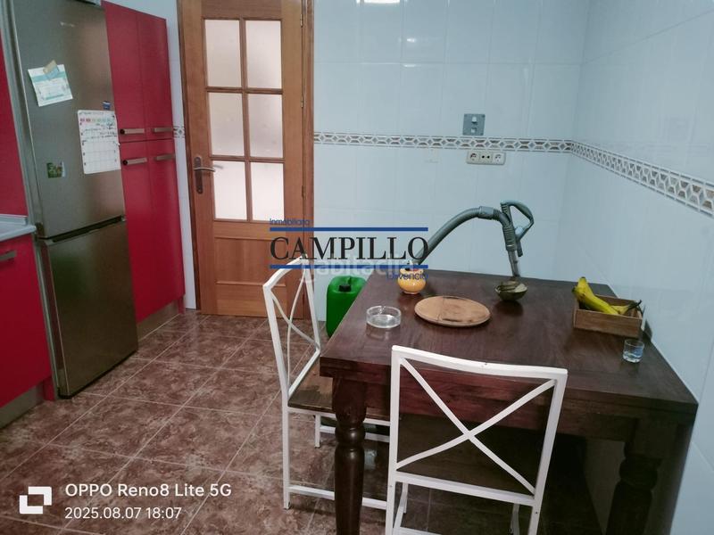Foto 57df5cf8-d437-4a31-bc68-2f563a4c7257. Piso se vende piso en zona centro de 3 dormitorios en Adra