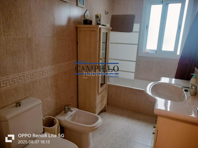 Foto c0f3a714-e894-4deb-99d1-ccb3a4cc52a6. Piso se vende piso en zona centro de 3 dormitorios en Adra