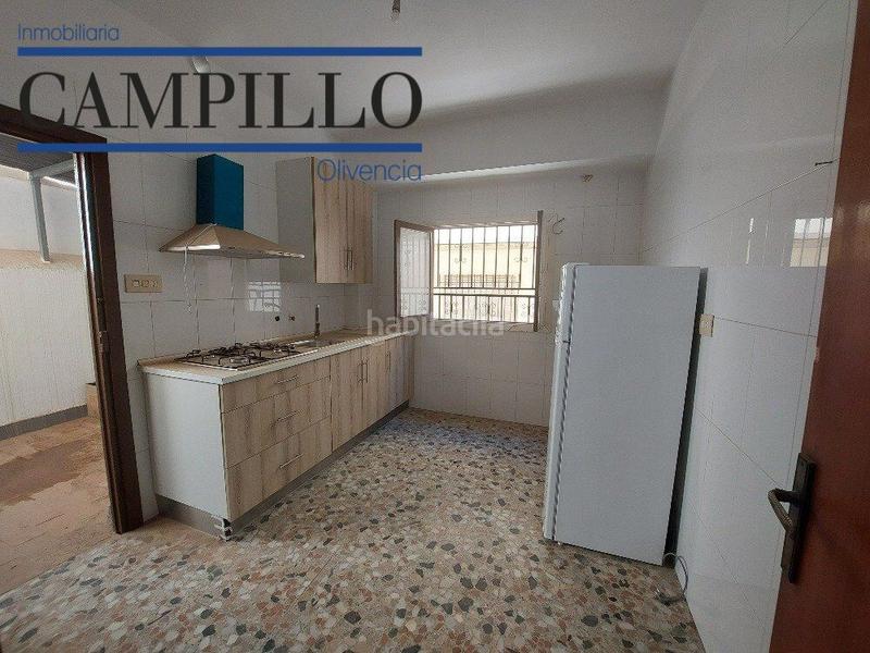 Foto 323fc1f5-1663-4bbe-9325-b79b3792e8af. Edificio venta de edificio calle san sebastian en Adra