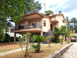 Haus in Lliçà d´Amunt. Ref. tot-2386. casa de 272 m2 en urb. de lliçà d'amunt con parce