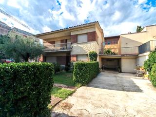Lloguer Casa a Lliçà d´Amunt. Ref. tot-2389 casa de 215 m2 en alquiler en el centro de lliçà d