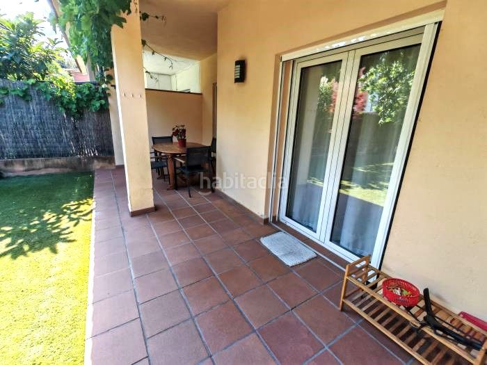 Foto b5a8d211-61b6-4eb7-83ab-f95b0cf33794. Casa adossada amb xemeneia calefacció aparcament a Lliçà d´Amunt