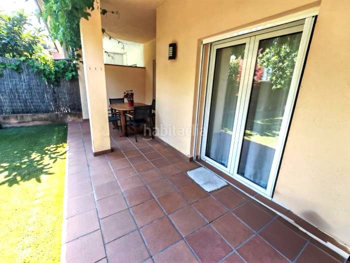 Foto fba81a0a-4be3-47e9-af4c-aa9211a1f980. Casa adossada amb xemeneia calefacció aparcament a Lliçà d´Amunt