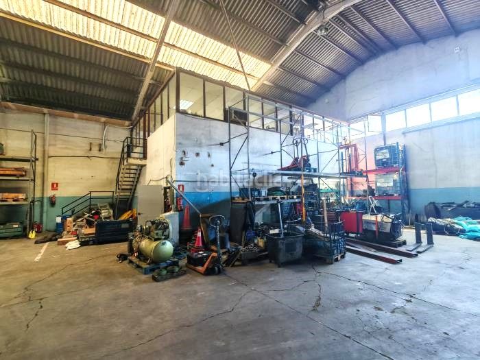 Foto 8de320b1-c649-47e3-8e05-2fa81c24190c. Nau industrial a Lliçà de Vall