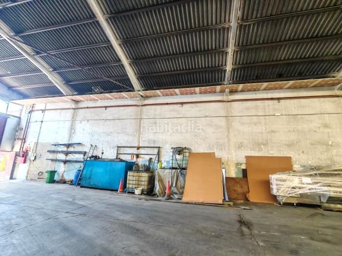 Foto a657f767-491c-47f0-ad9b-61b6d7153852. Nau industrial a Lliçà de Vall