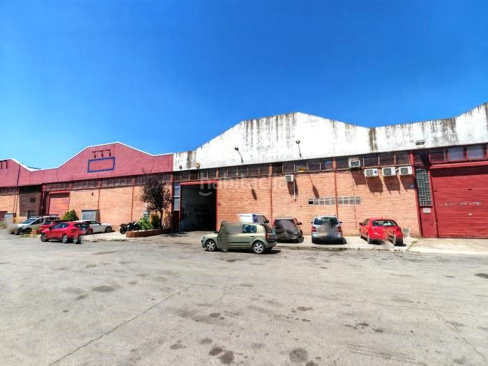 Foto e107fe53-b2b7-40b3-8c8a-3b3773026021. Nau industrial a Lliçà de Vall