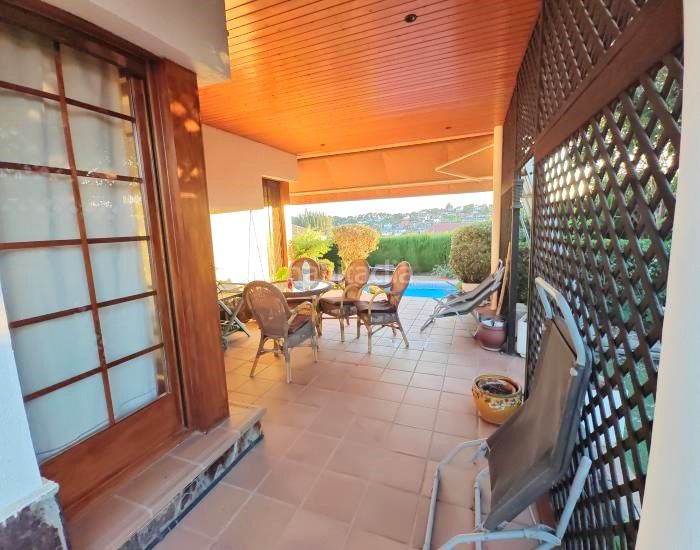 Foto 3b4ce2ad-80d2-47e7-92c4-d252ae9a6672. Location maison avec cheminée chauffage parking piscine dans Lliçà d´Amunt
