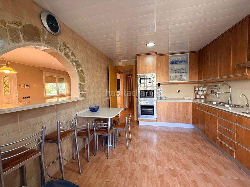 Foto 6915cf59-96ec-4a18-9d26-e4f8161fff41. Xalet amb calefacció aparcament piscina a Olèrdola