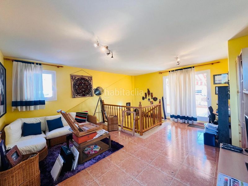 Foto c0d76868-7da9-4156-a3ec-c496356f5842. Casa adossada amb calefacció aparcament piscina a Cubelles