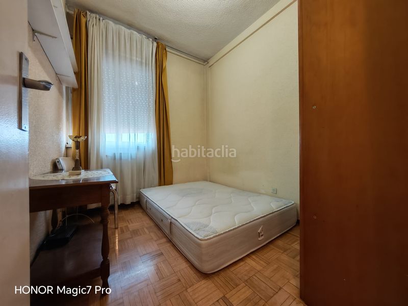 Foto e457b04e-f834-470d-a151-53a2395fb4c0. Pis a Valdezarza Madrid