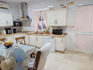 Casa adosada en El Arenal - La Pólvora. Oportunidad venta de casa de 3 dor, 2 baños, azotea y patio, en