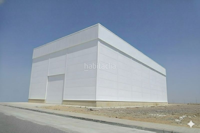 Foto e81e015c-125d-4ff3-b698-49053ccb23bd. Nau industrial a Salteras