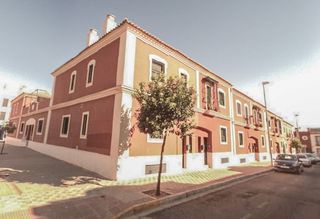 Reihenhaus in Centro - Doña Mercedes. Precio negociable  ¡oportunidad! amplia casa en venta con garaje