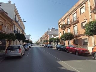 Casa in Centro - Doña Mercedes. Venta de magnifica casa en planta baja de 3 dormitorios y 1 baño