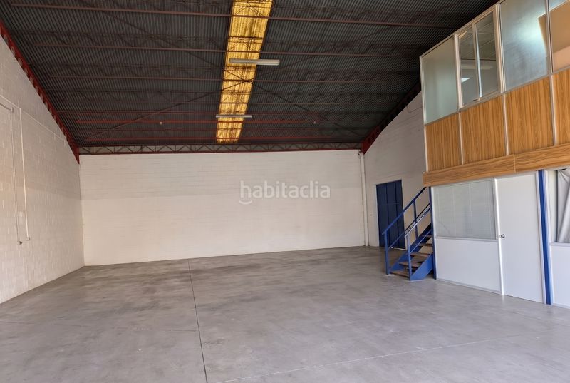 Foto e866a4fc-5267-4d46-9415-778f81a169aa. Rent industrial building in Parque Atlántico- San Matías Sevilla