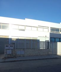 Lloguer Nau industrial a Salteras. Se alquila nave comercial, industrial o logistica