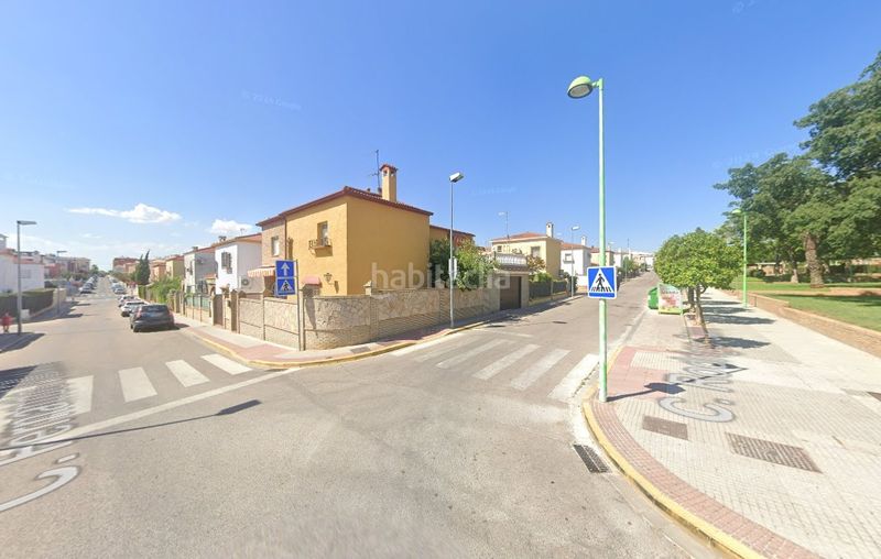Foto 03ee370d-bdf2-4186-ae6b-035957345bf6. Casa amb aparcament a Arco Norte - Avda España Dos Hermanas