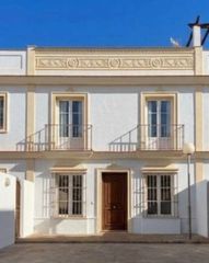 Chalet en Centro - Doña Mercedes. Magnífica casa en venta en el centro de dos hermanas