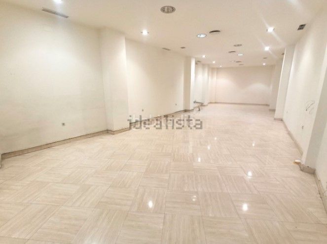 Foto beeec862-40bd-4bf1-985c-9b9532d798f6. Local comercial a Centro - Doña Mercedes Dos Hermanas