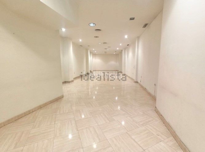 Foto eb2402fb-0096-42e1-9aab-59ad39b0d516. Local comercial a Centro - Doña Mercedes Dos Hermanas