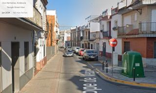 Casa en El Arenal - La Pólvora. Se vende magnifica casa en el centro de dos hermanas oportunidad