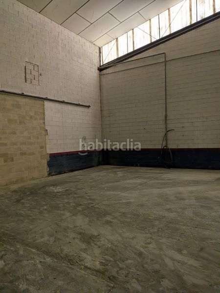 Foto 8ac928df-b99a-4a67-87cd-06c38e473e41. Rent industrial building in avenida 4 de diciembre 1 in Dos Hermanas
