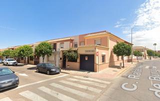 Maison jumelée à Centro - Doña Mercedes. Oportunidad venta de casa de 3 dormitorios y 2 baños en huerta s
