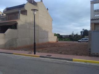 Terreny residencial a Estivella. Parcela en venta en estivella.