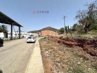 Terreny residencial a Azuébar. Parc.urbana en venta en azuebar.