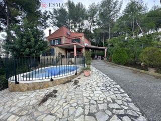 Xalet a Torres Torres. Chalet en venta en urb. el tochar, 4 dormitorios.