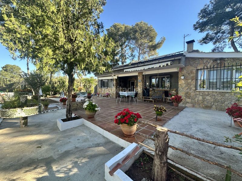 Foto 9149970b-c3b9-430c-984b-3035cebf3513. Xalet amb calefacció aparcament piscina a Alfara de Algimia