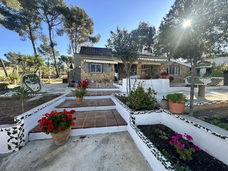 Foto add84fc0-4dc1-478b-b53c-81414f7013e7. Xalet amb calefacció aparcament piscina a Alfara de Algimia