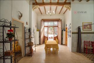 Casa a Estivella. Casa en venta en estivella, 8 dormitorios.